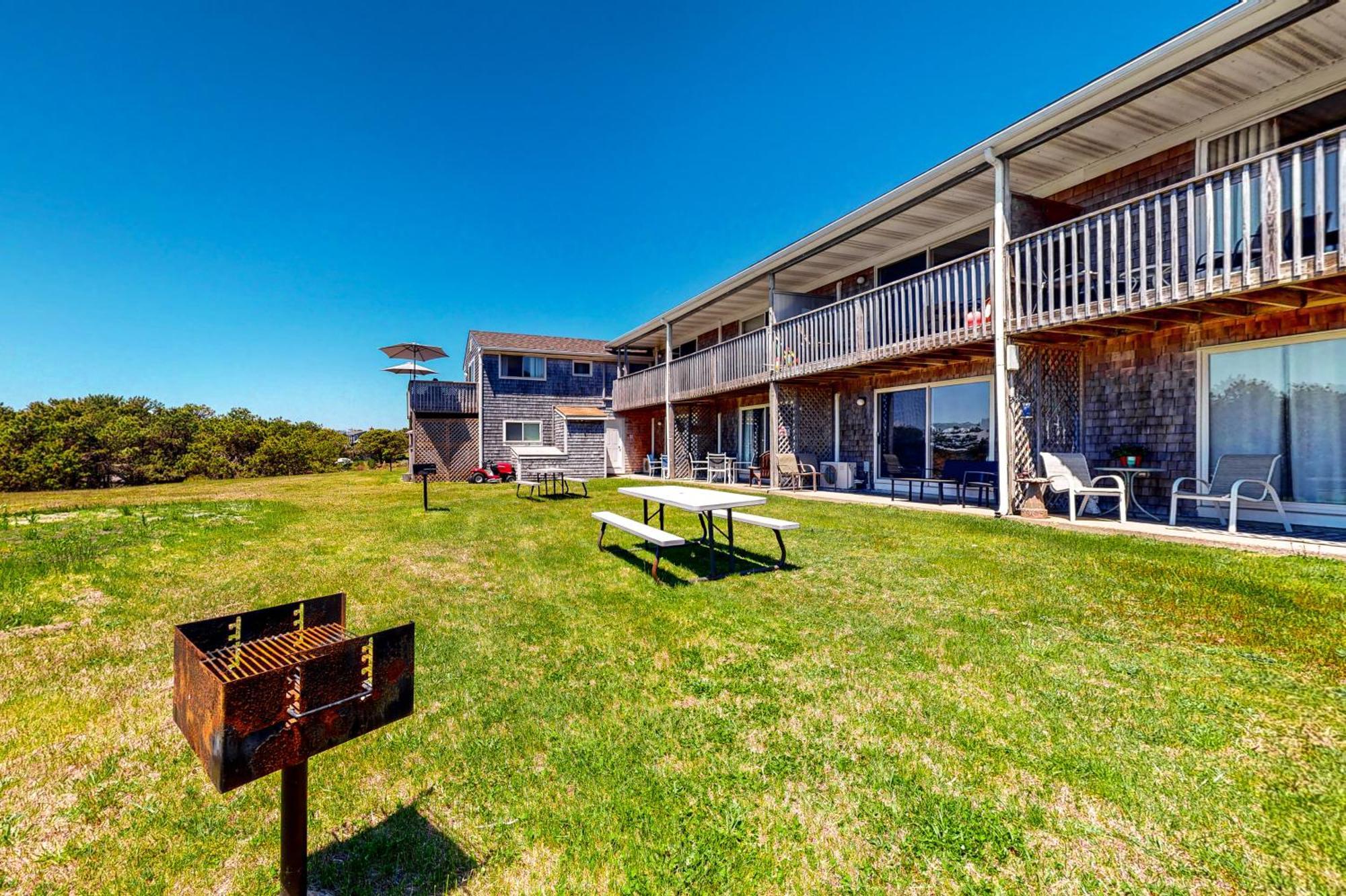 Large Studio With Patio And Pool North Truro Exterior foto